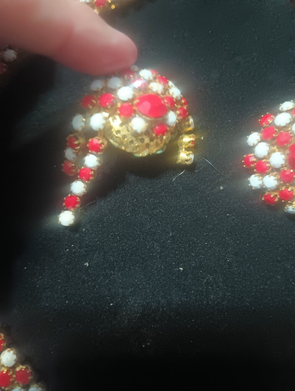 Vintage Alice Caviness Choker Necklace & Earrings. Red & White. Needs Repairs - Picture 4 of 8